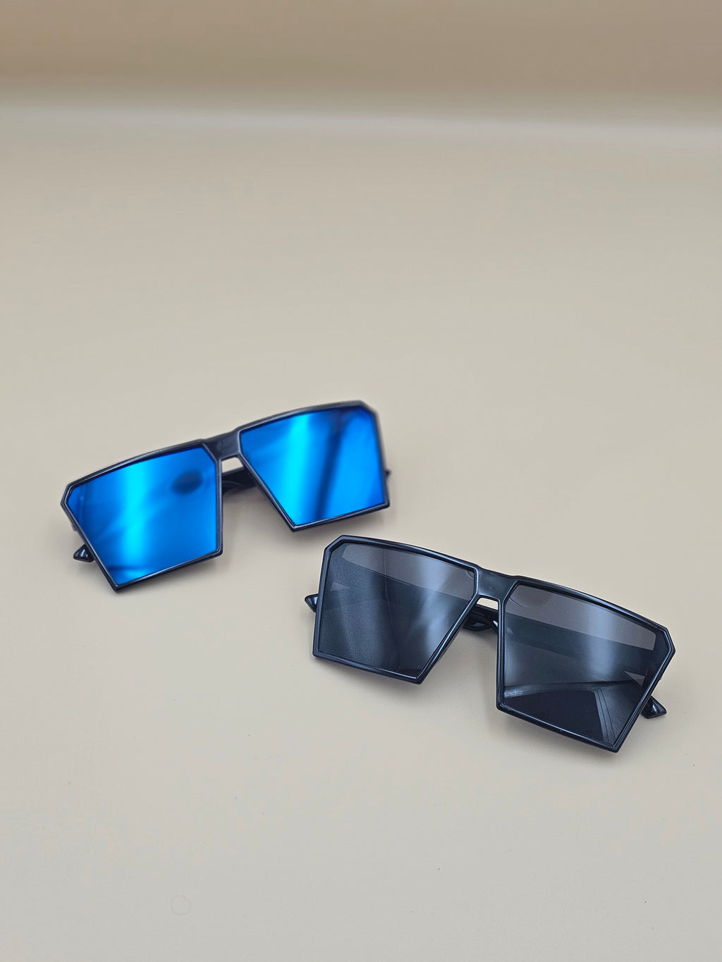 The "Big Boss" Flat Top Sunglasses – Chunky Rectangle Shades